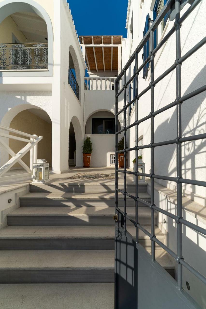 Porto Vecchio Luxury Suites Spétses Exterior foto