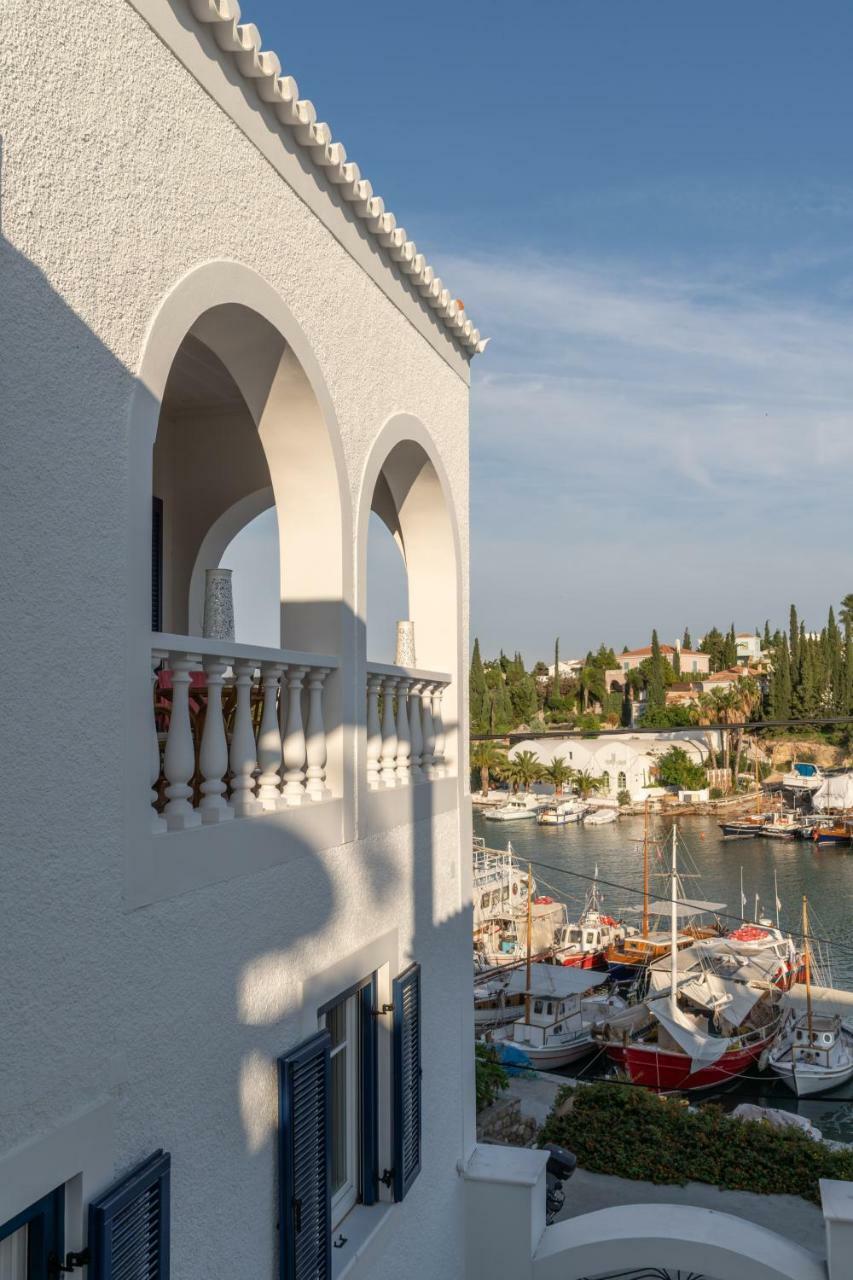 Porto Vecchio Luxury Suites Spétses Exterior foto