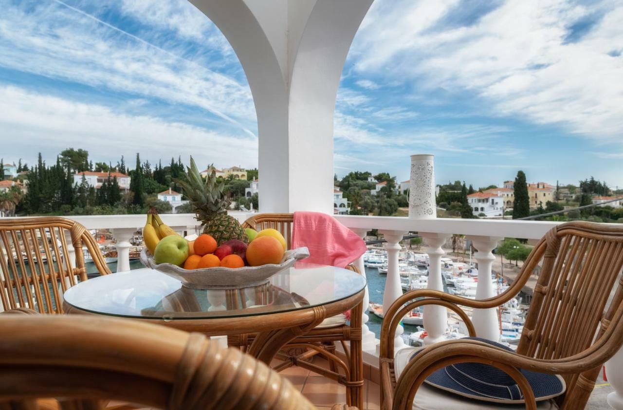 Porto Vecchio Luxury Suites Spétses Exterior foto