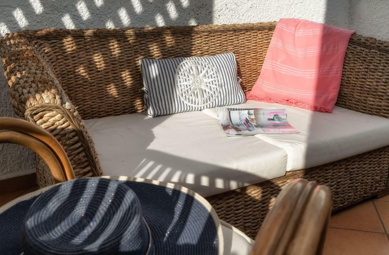 Porto Vecchio Luxury Suites Spétses Exterior foto