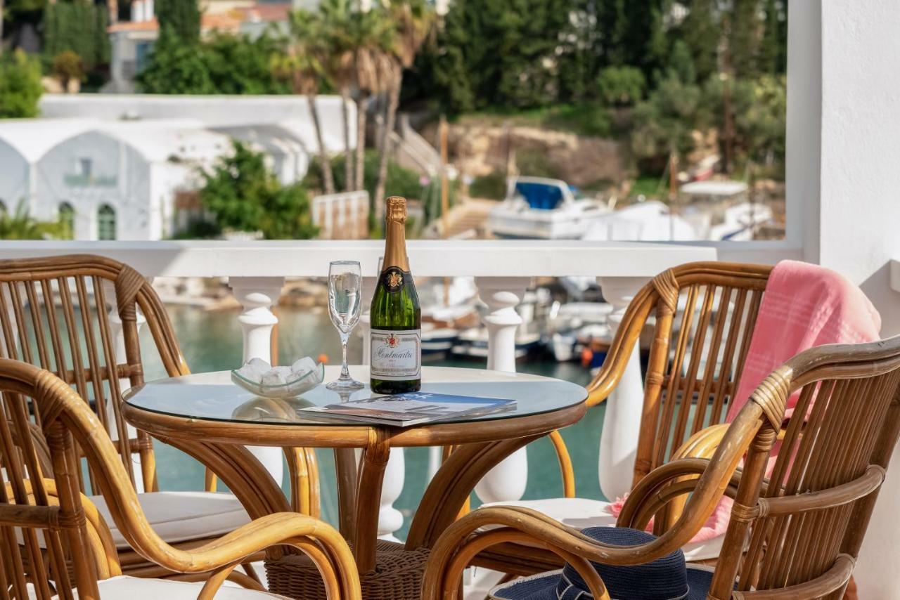 Porto Vecchio Luxury Suites Spétses Exterior foto