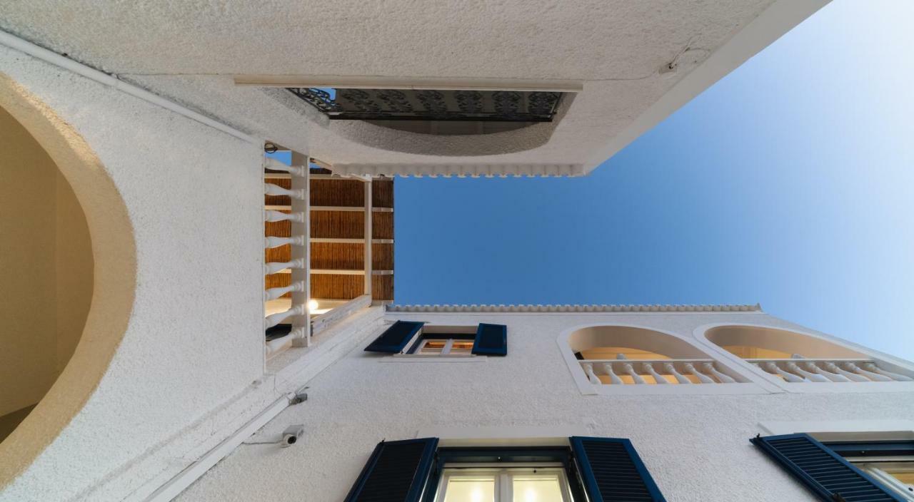 Porto Vecchio Luxury Suites Spétses Exterior foto